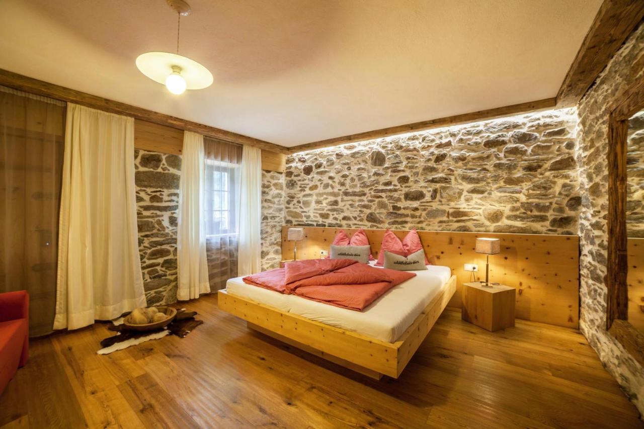 Schildhof Ebion Schildhofsuite San Leonardo in Passiria Exterior photo